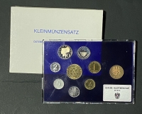 ΑΥΣΤΡΙΑ  Σετ νομισμάτων 1987 στην θήκη τους και με το φάκελο