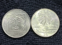 CZECHOSLOVAKIA 2 X Different Coins of 25 Korun 1970 UNC
