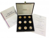 Κασετίνα με 9 Ασημένια Μετάλλια Ασημένια επίχρυσα 