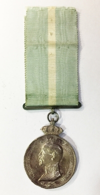 Μετάλλιον Β Τάξεως Ανακτορικών Υπηρεσιών Βασιλέως Κωνσταντίνου  Α    RARΕ