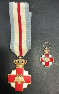 Μετάλλιο Ερυθρού Σταυρού Μαζί με την Μινιατούρα του