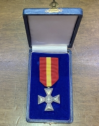 Μετάλλιο Ανδραγαθίας Πυροσβεστικής σε ιδιαίτερο δύσκολο  κουτί  Ασημένιο 