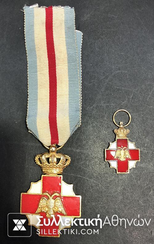 Red Cross Medal With Miniature