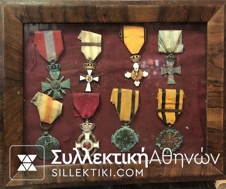 Ξίφος (προπολεμικό) μαζί με τα μετάλλια και μια απονομή Αριστείου Ανδρείας Ταγματάρχη