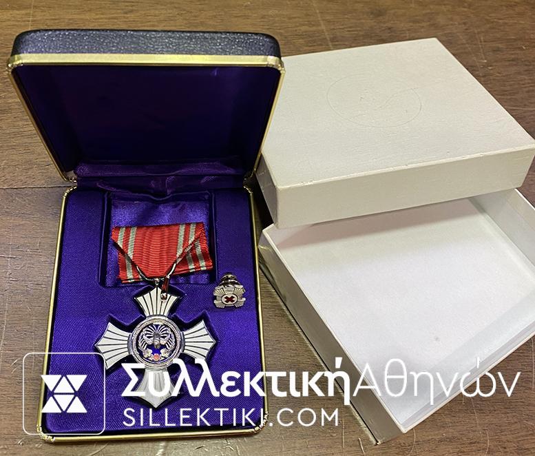 JAPAN WWII Red Cross Woman Cross Of Merit Boxed