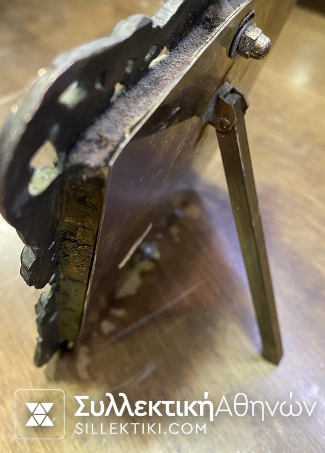 Οριχάλκινη παλιά κορνίζα με 4 Μινιατούρες Μεταλλίων Γεωργίου και Φοίνικα