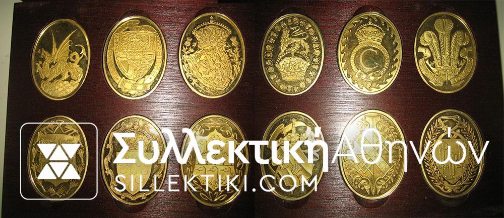 Κασετίνα με 12 ασημένια μετάλλια