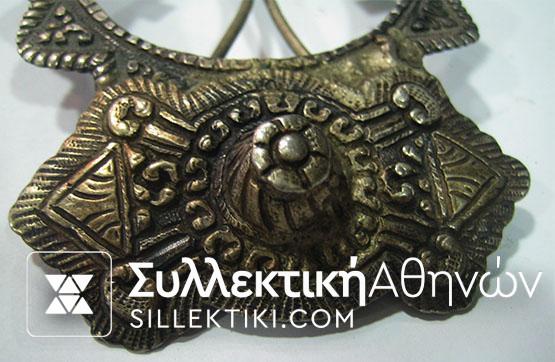 Ασημόχαλκη επιτραπέζια κορνίζα φτιαγμένη από πόρπη