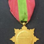 FRANCE Medal For Mother