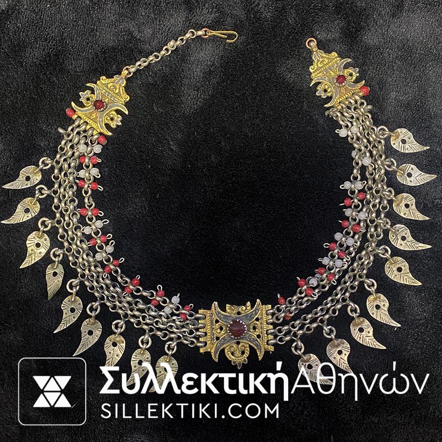 Traditional neck jewelry