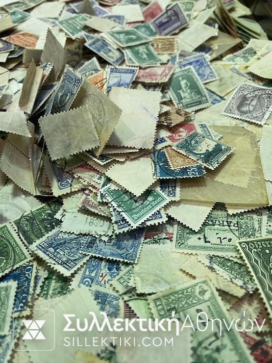 Λοτ με πολλές εκατοντάδες Ξένα γραμματόσημα