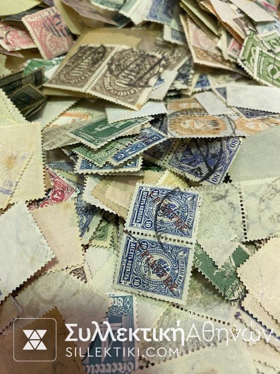 Λοτ με πολλές εκατοντάδες Ξένα γραμματόσημα